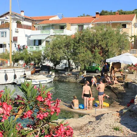 Zaglav 8170b Apartment Sali