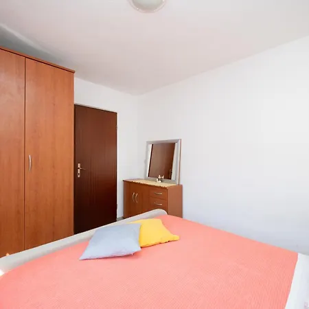 Apartment Zaglav 8170b Sali