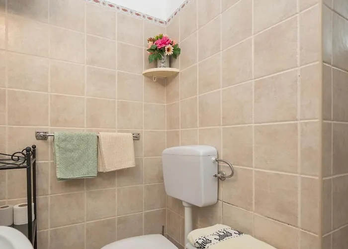 Zaglav 8170b Apartmán *
