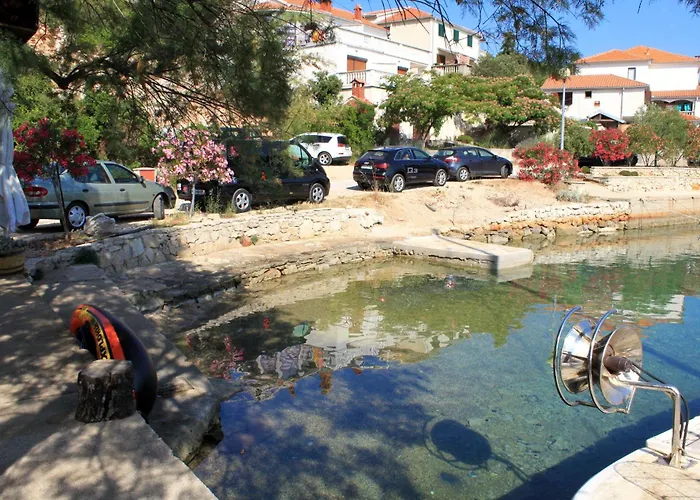 아파트 Zaglav 8170b