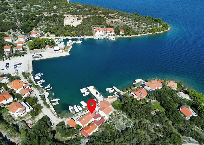 Zaglav 8170b アパート サリ